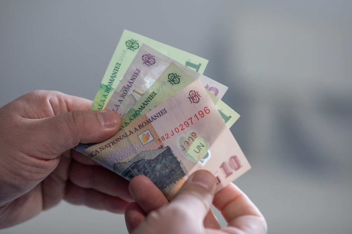 „Analiză: Motivele pentru care guvernul intenționează să sprijine o firmă cu un singur angajat cu suma de 234,5 milioane lei / Mecanismele și criteriile de decizie privind distribuirea ajutoarelor de stat”