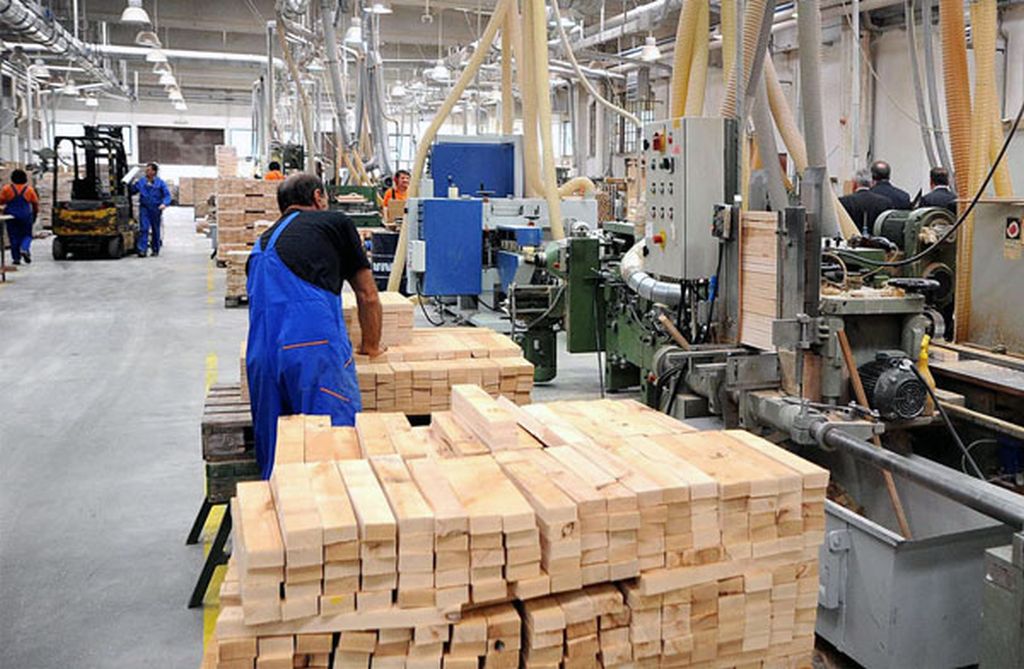 „Entitatea de producție de mobilă Demob din Baia Mare a solicitat intrarea în insolvență”