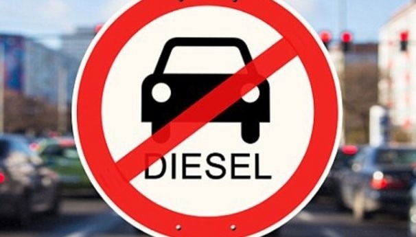 "Amânarea în Bruxelles a planului de interzicere a unele mașini diesel: O necesitate acordată rezidenților pentru înlocuirea autovehiculelor vechi, în contextul opoziției față de agenda ecologică"