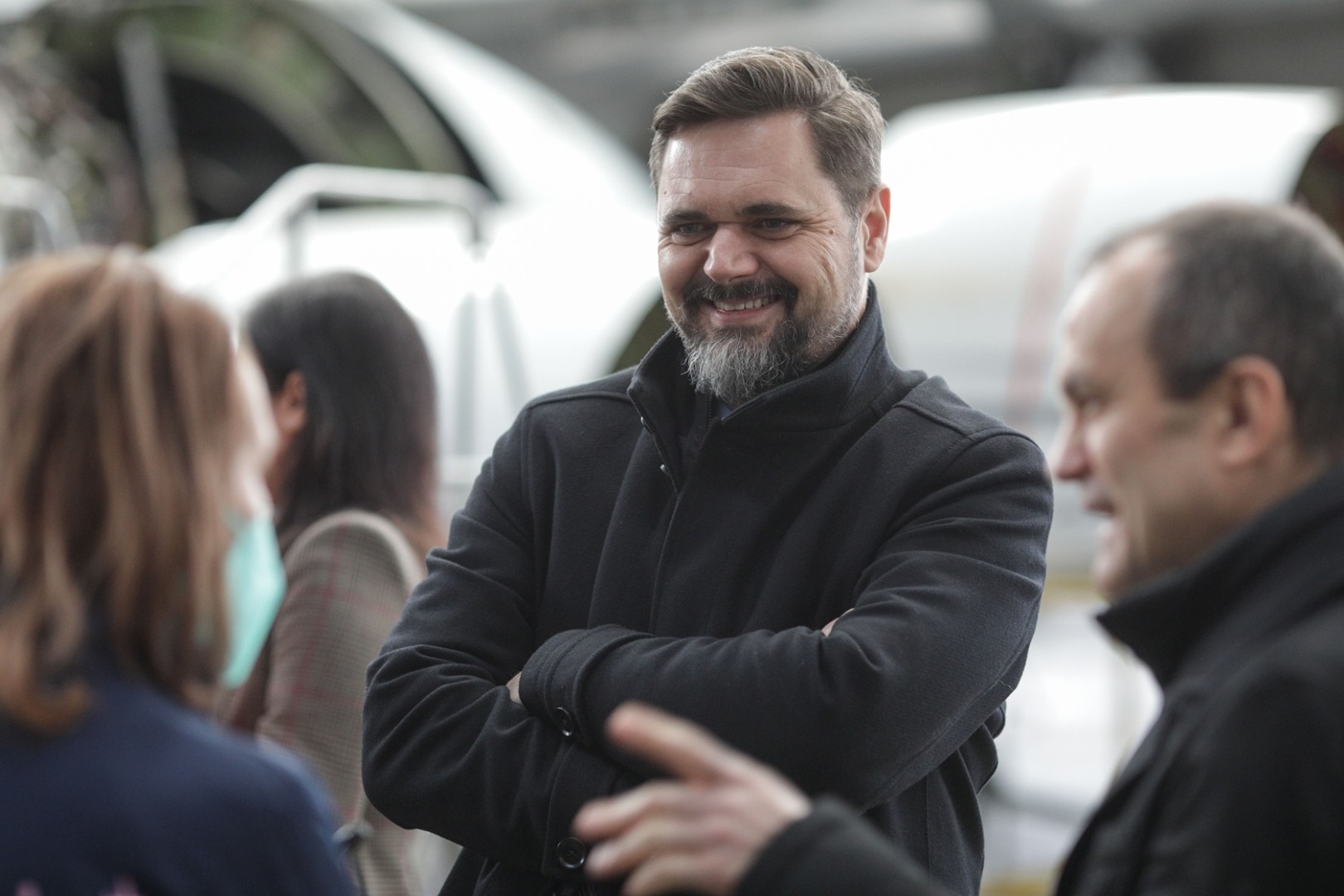 "Primarul Sectorului 4, Daniel Băluță, confirmă colaborarea cu Mihăiță Ursu, acesta având poziții în cadrul Tarom și a Consiliului de Administrație al Berceni Arena"