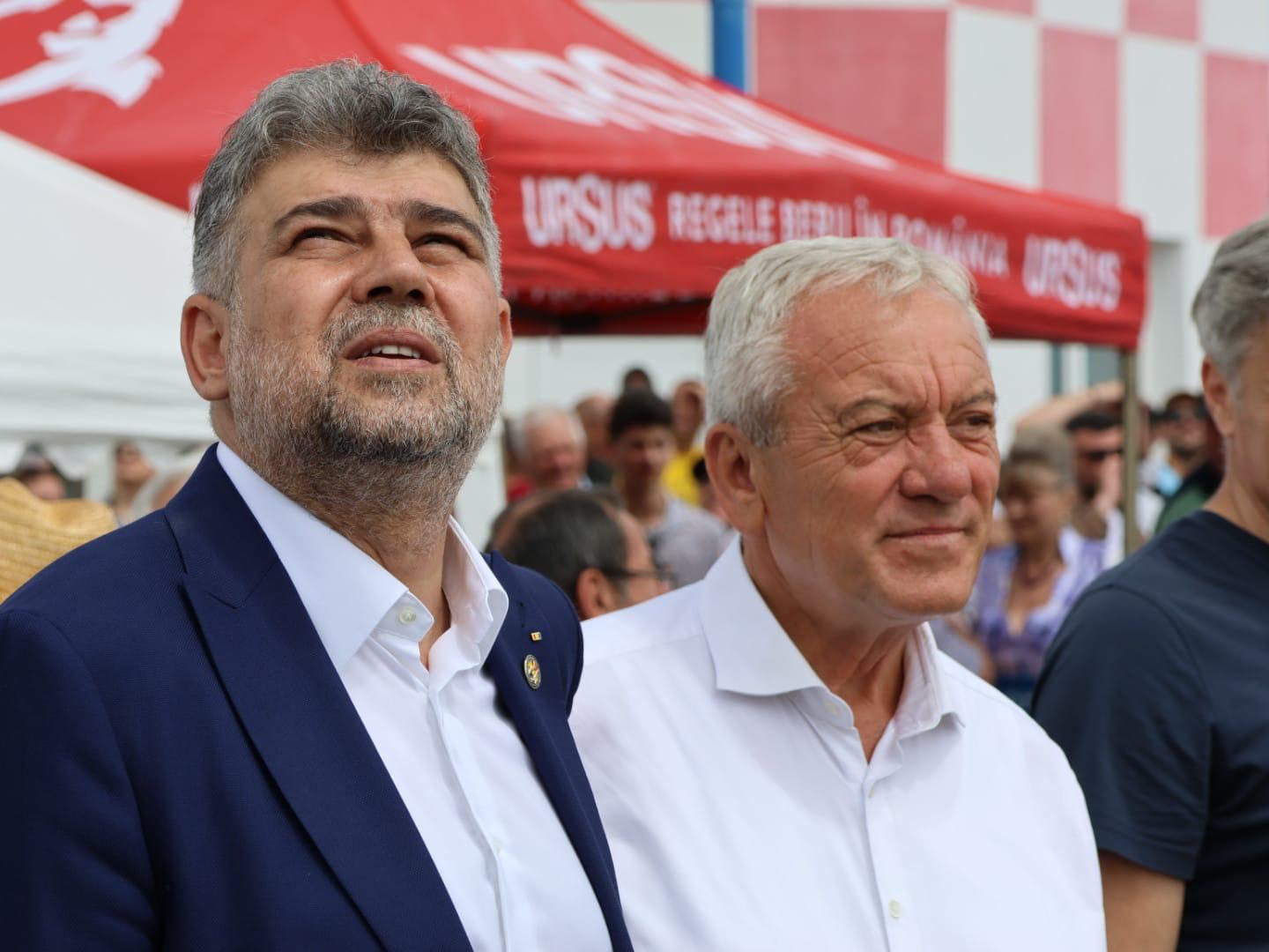 "Constantin Toma, Primarul Buzăului, recomandă modificarea legii asigurării obligatorii a locuințelor: asigurarea trebuie să fie asumată ca obligație în tandem cu plățile locale. Menționează faptul că niciun primar nu a aplicat amendă conform acestei legi în ultimii 16 ani."