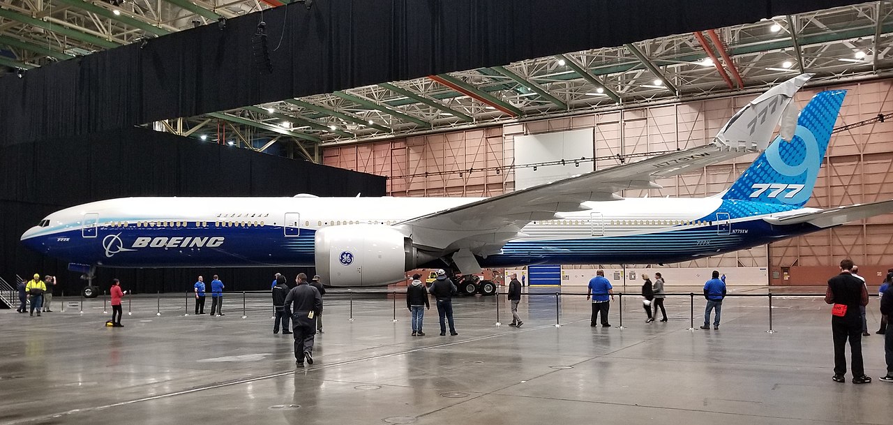 "Boeing își crește capitalul cu 21 de miliarde de dolari și semnează un acord pentru un credit adițional de 10 miliarde de dolari"