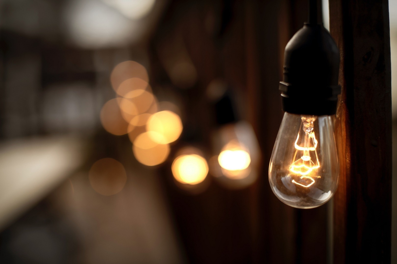 "Crestere anuală de 3,2% a utilizării de energie electrică de către populație în primele nouă luni ale anului, comparativ cu perioada similară a anului 2023"