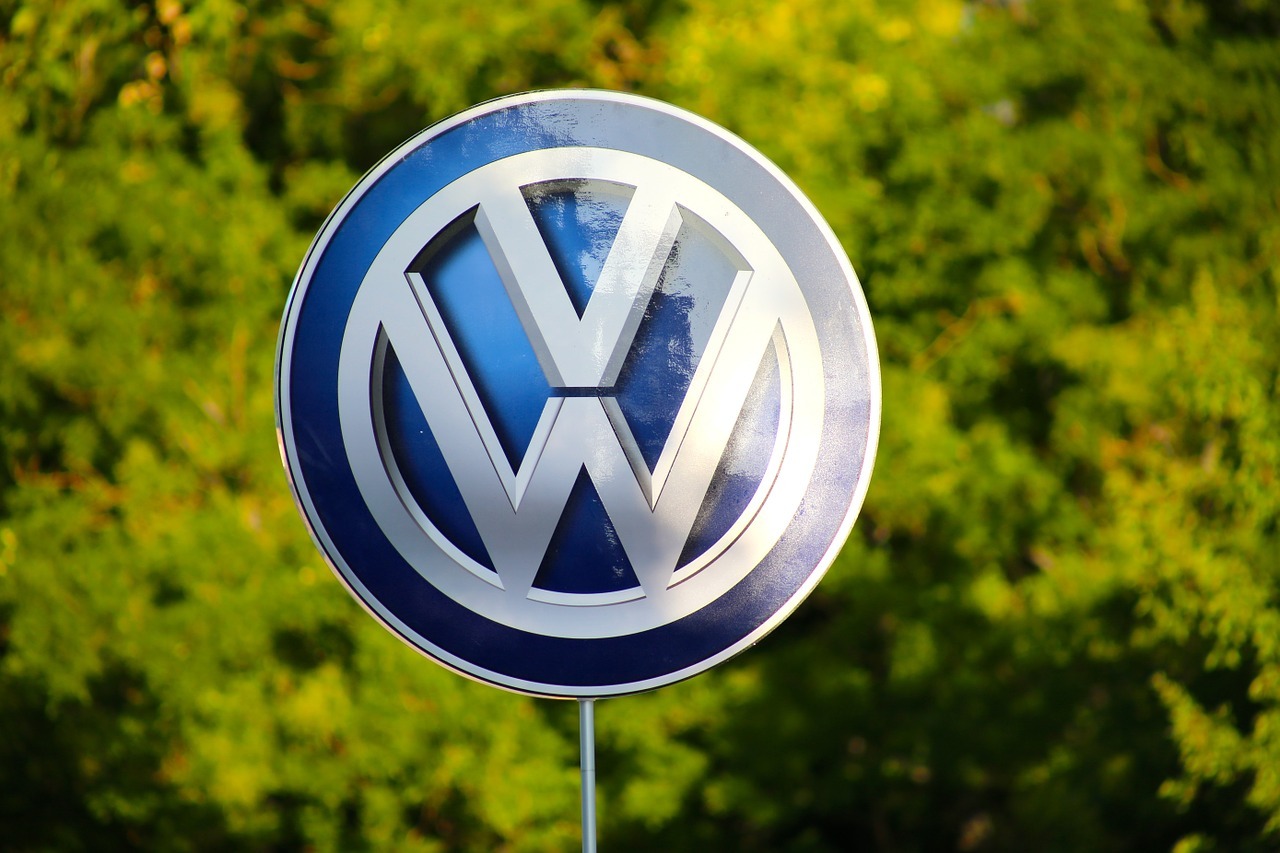 "Porsche SE intenționează să scadă valoarea deținerii la Volkswagen cu până la 20 de miliarde euro"