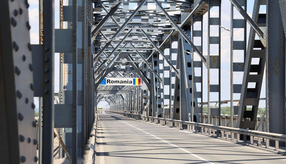 "Noile perspective asupra finalizării Podului Giurgiu-Ruse 2 în 2030: Contribuția financiară europeană de 2,5 miliarde de euro și rolul său strategic în coridorul militar Grecia-România"