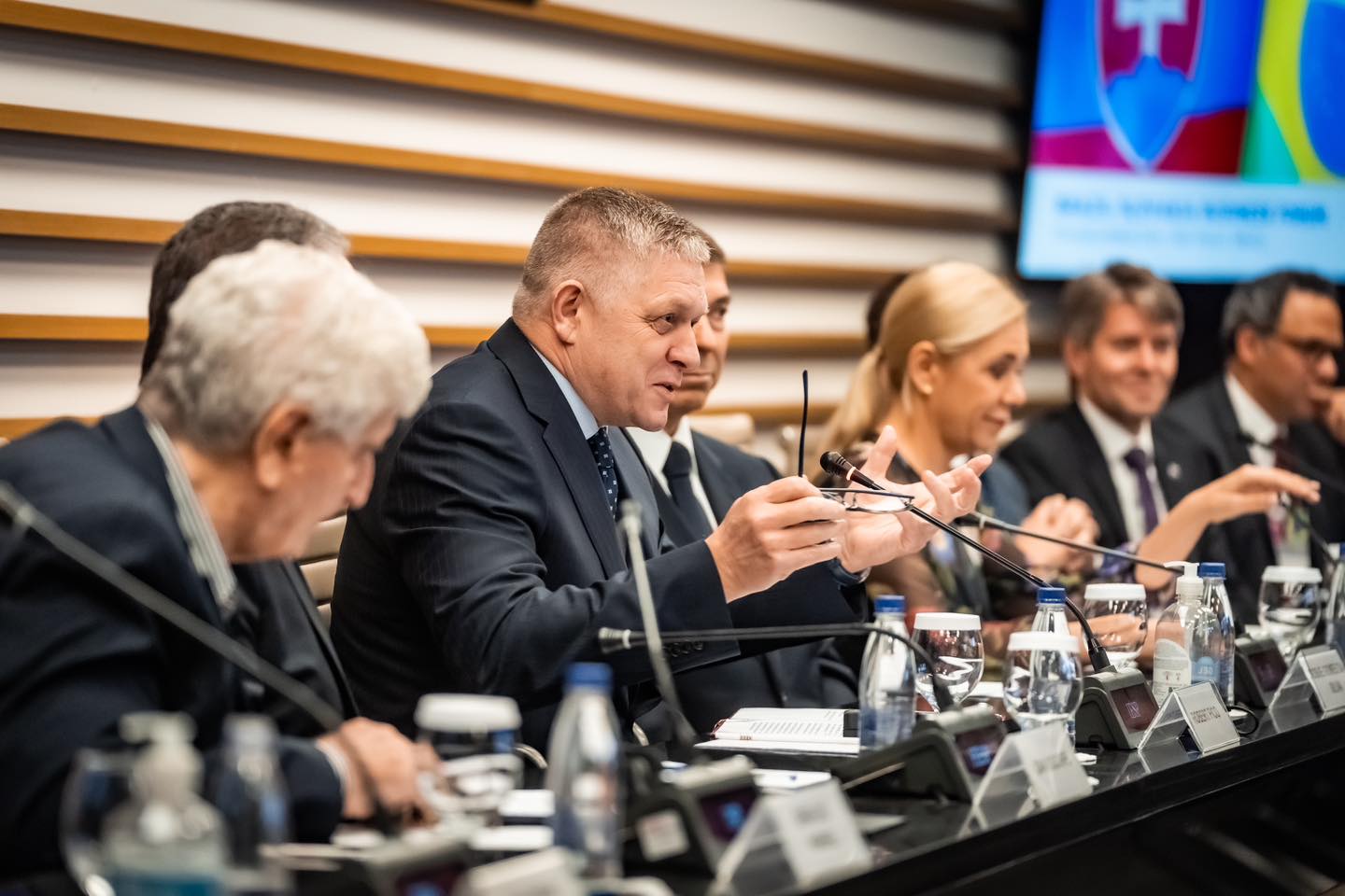 "Premierul Robert Fico afirmă că Slovacia va lua măsuri corespondente dacă Ucraina oprește tranzitul de gaze rusești"