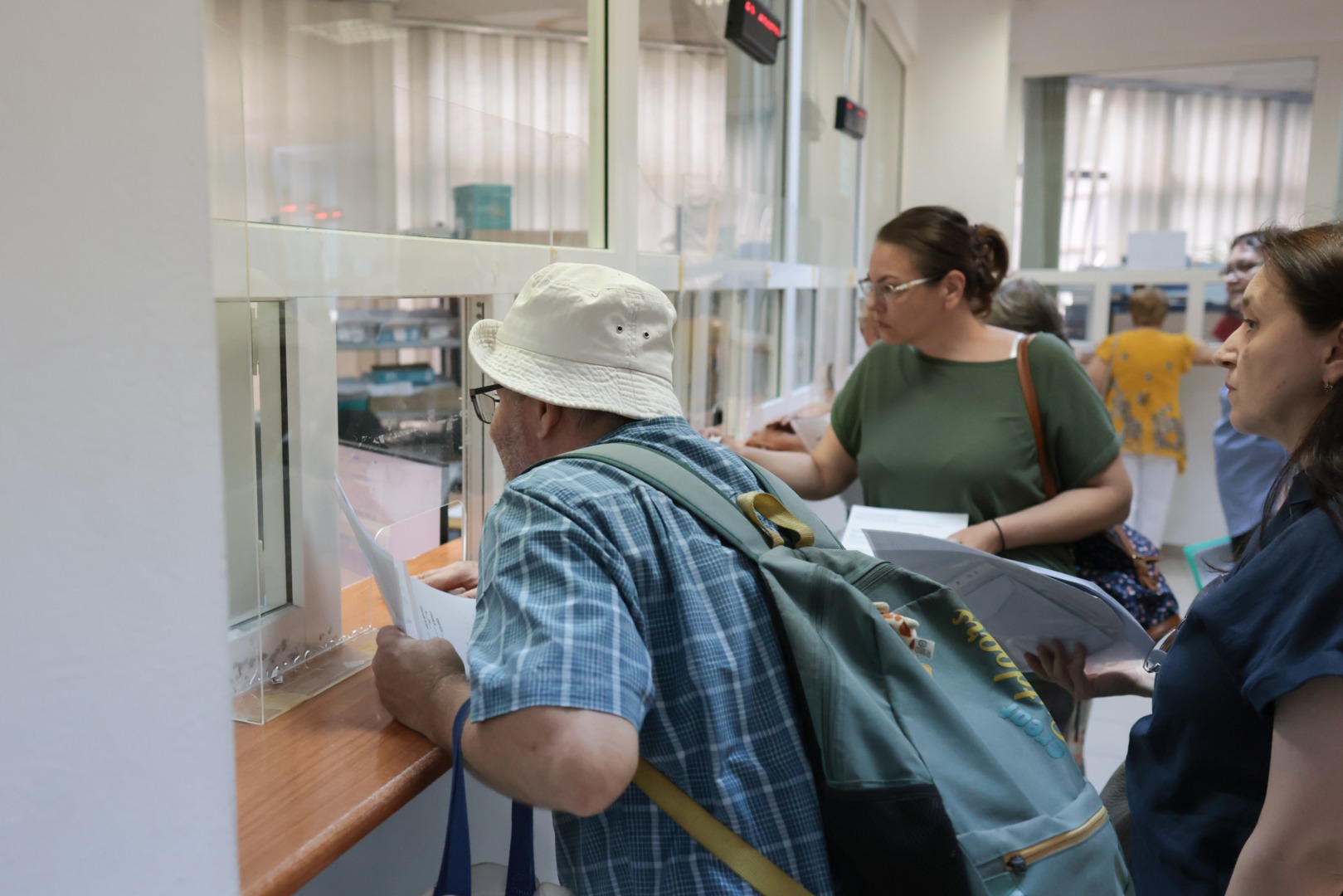 "Crestere sustinuta a numarului de angajati in administratia publica romaneasca, cu aproximativ 6000 de noi recrutari in noiembrie"
