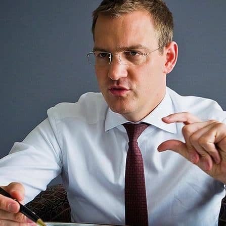 "Daniel Kretinsky, proprietarul Europa FM și miliardar ceh, este interesat să achiziționeze compania germană Uniper, semnatara recent a unui contract pentru gaze din Marea Neagră"