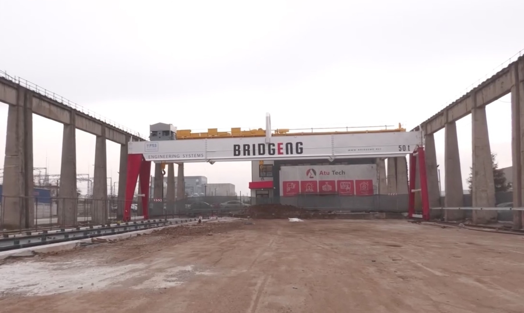 "Stadiul progresului construcției autostrăzii Sibiu - Pitești în zona Boița este de 20%, conform companiei turcești, în timp ce segmentul Boița – Cornetu se întinde pe o distanță de peste 31 de kilometri"