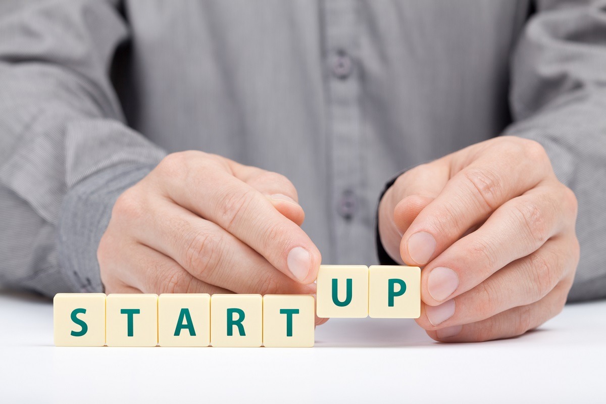 "Semestrul al doilea 2024: Cele mai finanțate 10 startup-uri din România în domeniul administrației publice"