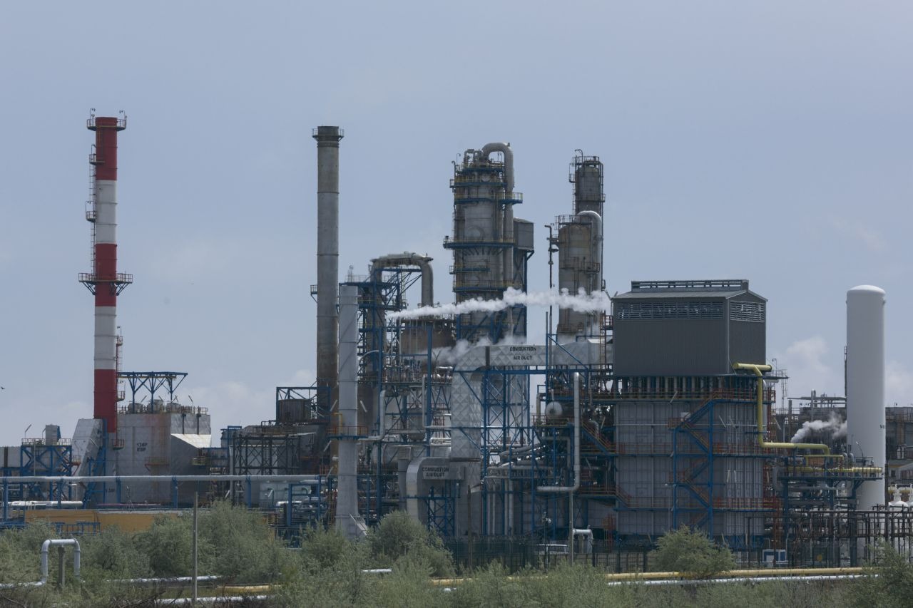 "Incendiu la Petromidia, KMG International asigură că nu a afectat activitatea operațională și nu s-au înregistrat victime"