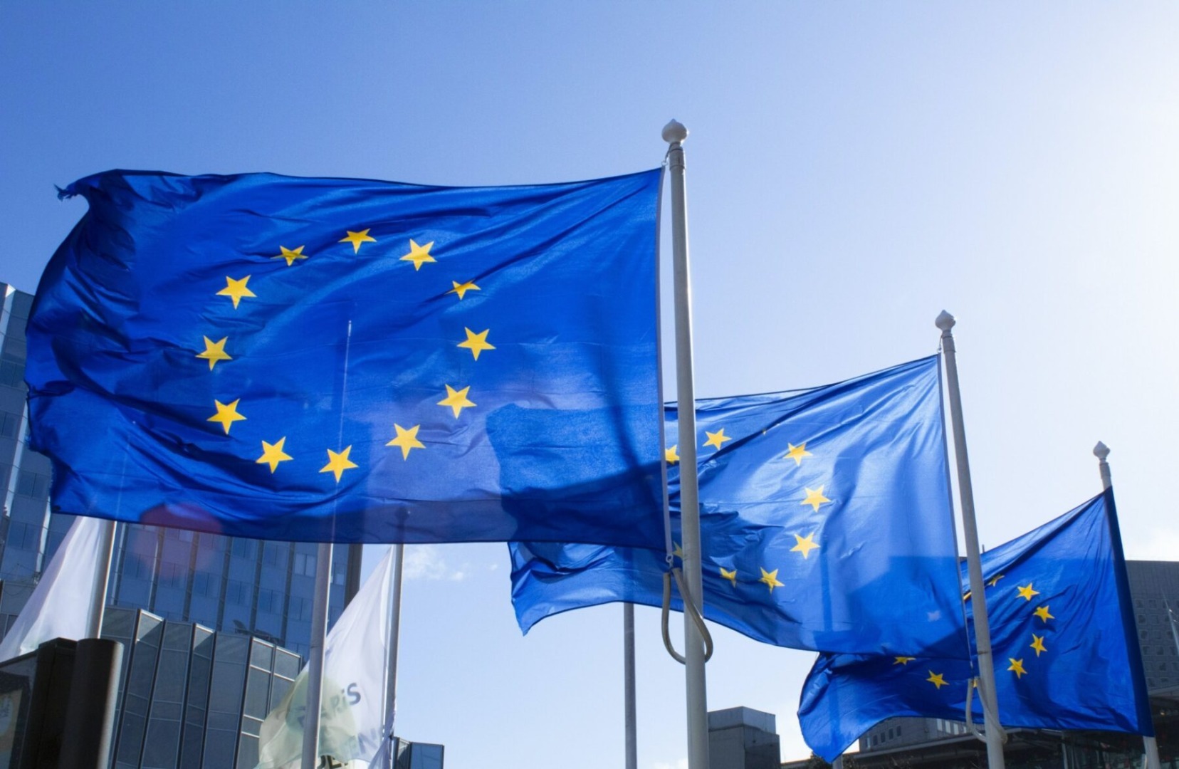"Strategia UE pentru optimizarea mediului de afaceri: reducerea birocrației și stimularea investițiilor"
