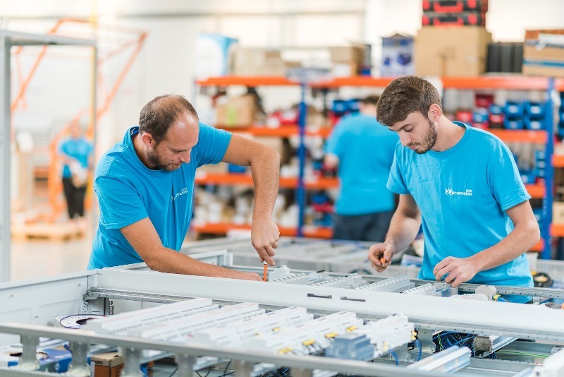„Creștere anuală de 5% în afacerile companiei de echipamente electrice Promelek XXI, în ciuda provocărilor din sectorul distribuției și declinului pieței rezidențiale”