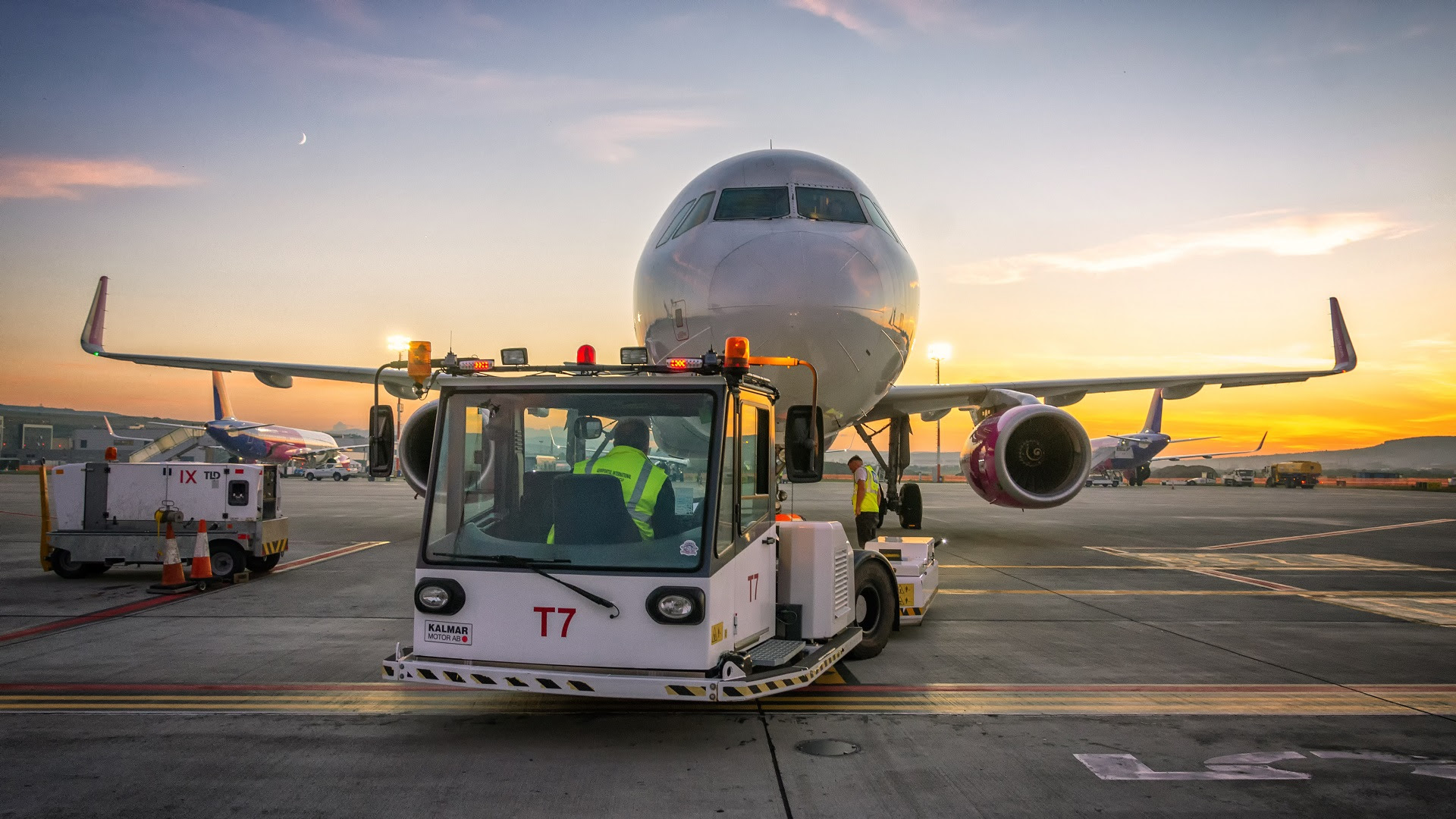„OMV Petrom va furniza combustibil sustenabil pentru aeroportul internațional din Cluj”