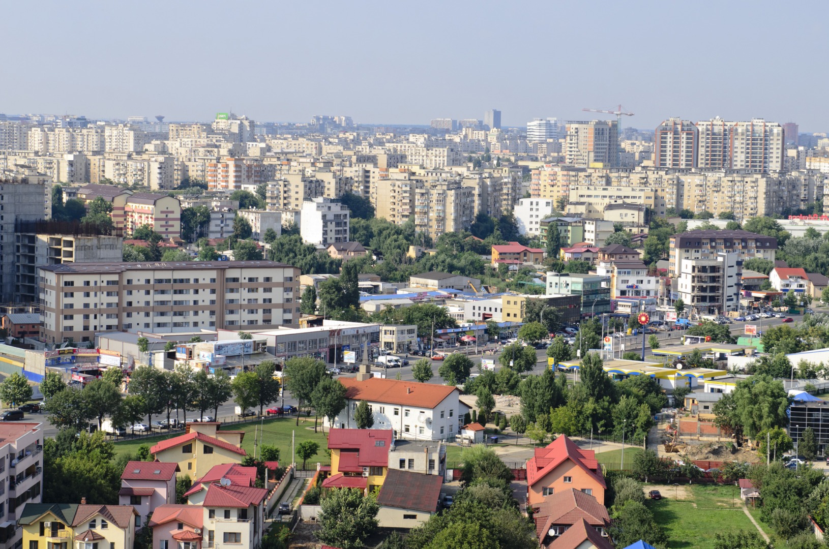 „Ministrul Finanţelor discută diferenţierea impozitului pe proprietate în funcţie de localitate și valoare: Penthouse-ul de 500.000 de euro vs. apartamentul cu aceeaşi suprafaţă din Borsec sau Bălan”