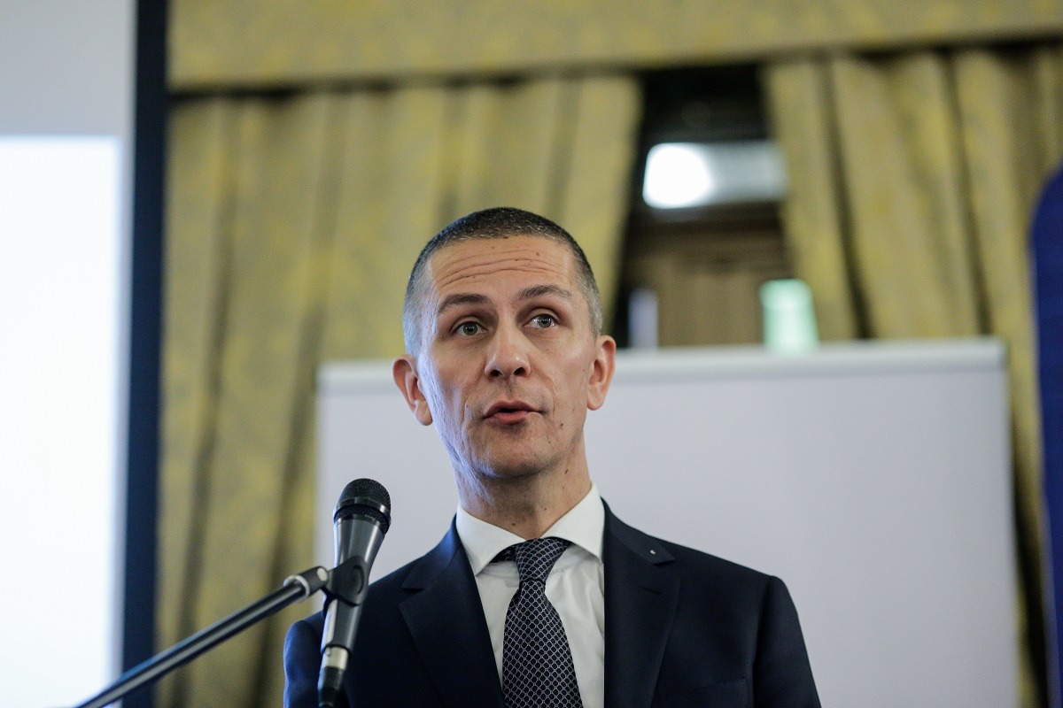 „Iulian Stanciu, eMAG, afirmă că guvernul a acordat prioritate dezvoltării serviciilor profitable, în timp ce serviciile solicitate de populație au fost neglijate”